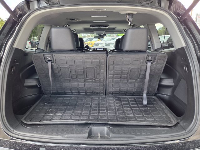 Used 2017 Honda Pilot Touring image 9