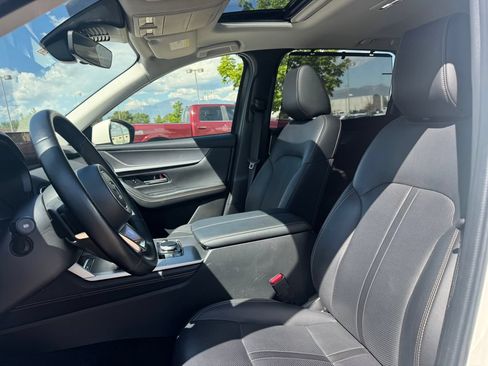 Used 2024 MAZDA CX-90 3.3 Turbo w/ Preferred Package AWD/4WD image 7