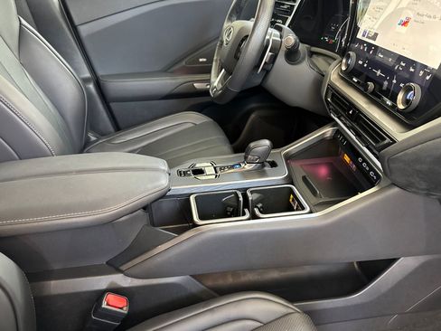 Certified 2026 Lexus TX 500h AWD w/ Technology Package image 21
