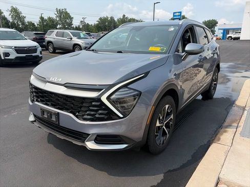 Used 2024 Kia Sportage EX AWD/4WD image 5