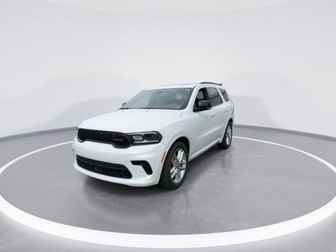 Used 2024 Dodge Durango GT RWD image 4