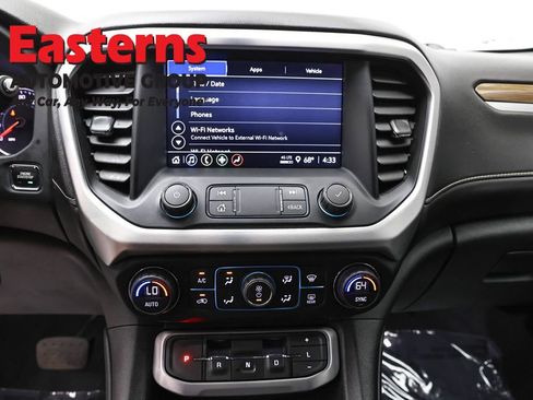 Used 2022 GMC Acadia SLE image 12