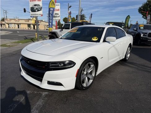 Used 2018 Dodge Charger R/T image 3