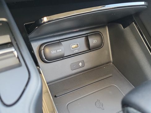 Used 2022 Kia Telluride S FWD image 36