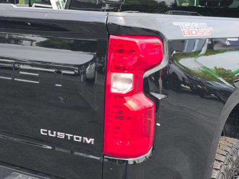 Certified 2024 Chevrolet Silverado 1500 Custom Trail Boss AWD/4WD image 17