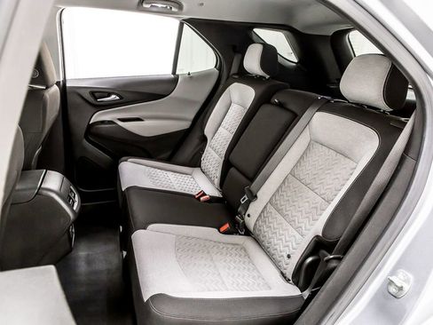 Used 2023 Chevrolet Equinox LS FWD image 32