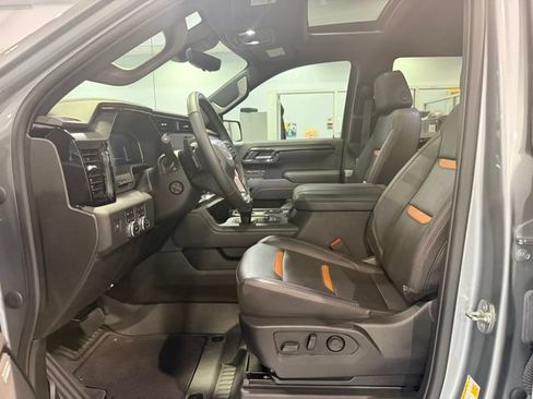 Used 2023 GMC Sierra 1500 AT4 w/ AT4 Premium Package AWD/4WD image 15