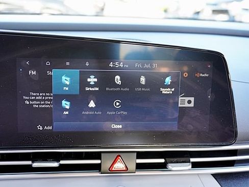 Certified 2023 Hyundai Elantra Limited FWD image 25