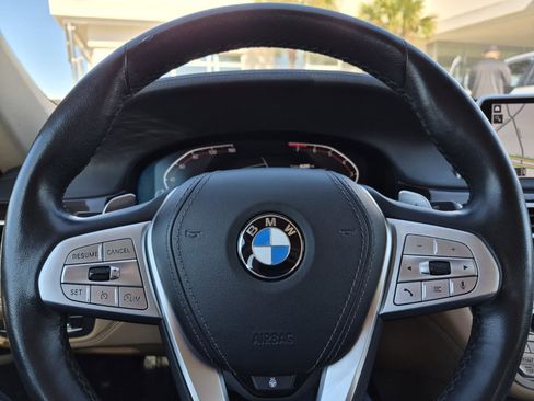 Certified 2022 BMW 740i xDrive image 14