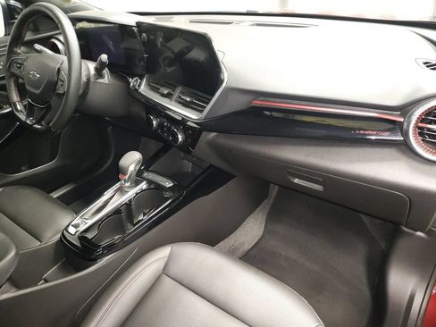 Used 2024 Chevrolet Trax RS w/ Driver Confidence Package FWD image 8