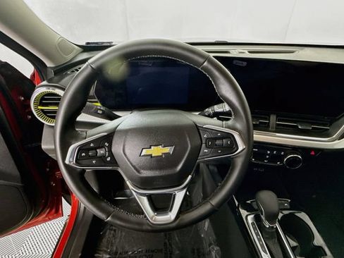 Used 2026 Chevrolet Trax LT w/ Driver Confidence Package FWD image 11