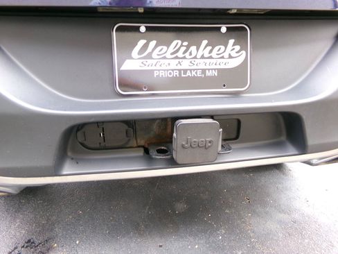Used 2016 Jeep Cherokee Limited w/ Luxury Group AWD/4WD image 45