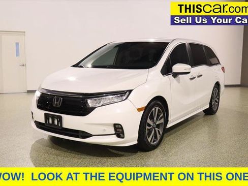 Used 2021 Honda Odyssey Touring image 3