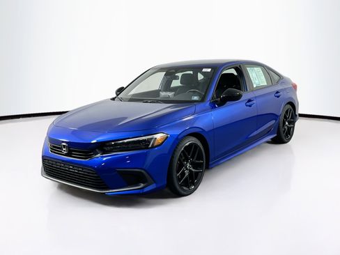 Used 2023 Honda Civic Sport image 1