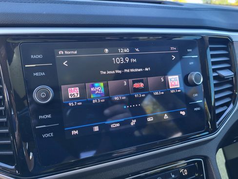 Used 2022 Volkswagen Atlas SEL image 22