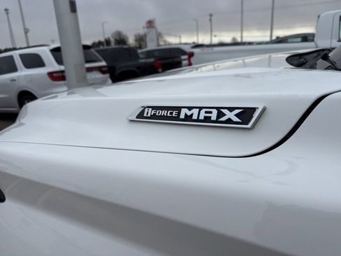 Used 2023 Toyota Sequoia Limited image 4