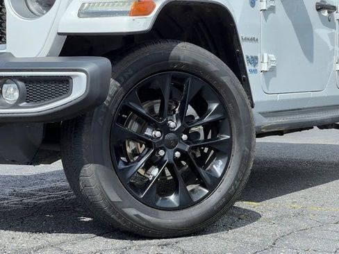 Used 2021 Jeep Wrangler Unlimited Sahara w/ Cold Weather Group AWD/4WD image 2