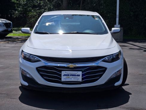 Certified 2025 Chevrolet Malibu LT FWD image 4