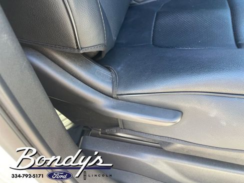 Used 2021 Chevrolet Silverado 1500 Custom image 17