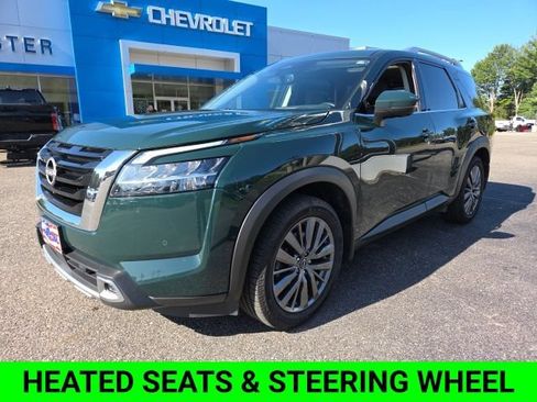 Used 2022 Nissan Pathfinder SL AWD/4WD image 4