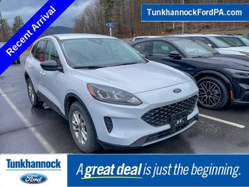 Certified 2022 Ford Escape SE w/ Convenience Package image 1