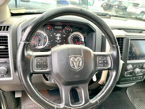 Used 2019 RAM 1500 Big Horn RWD image 30