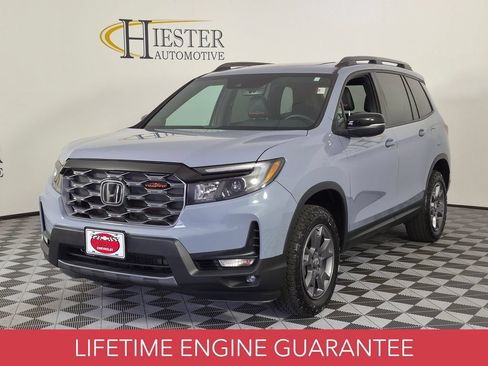 Used 2024 Honda Passport TrailSport image 4