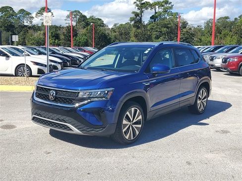 Used 2022 Volkswagen Taos SE image 5