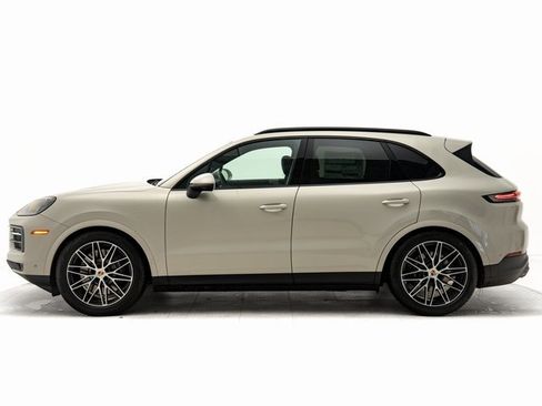 New 2026 Porsche Cayenne S image 2