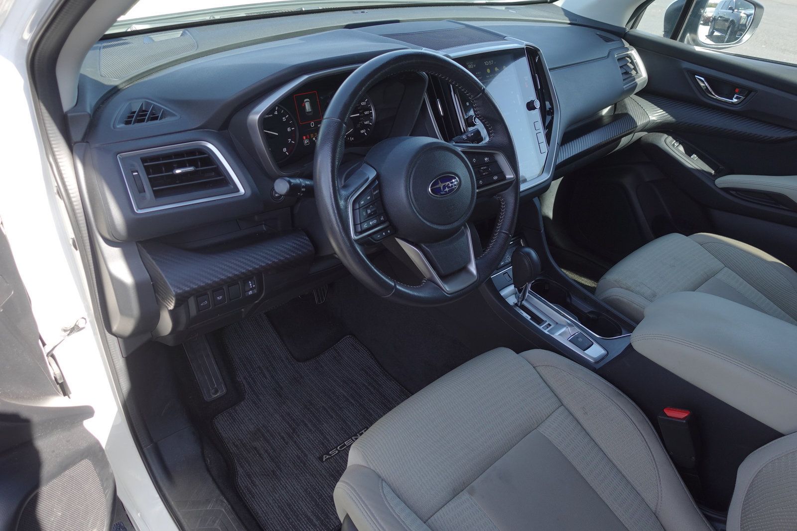 Used 2025 Subaru Ascent Premium AWD/4WD image 9
