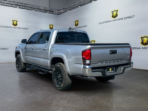 Used 2019 Toyota Tacoma SR5 RWD image 3