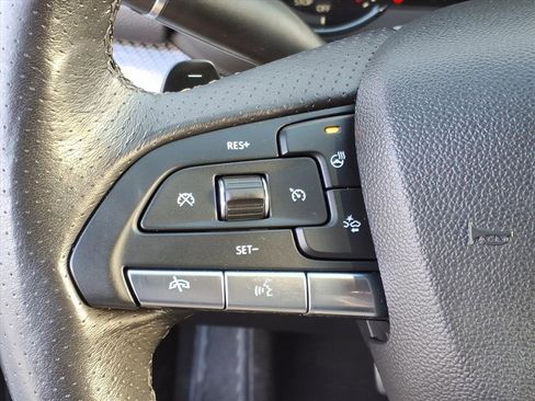 Used 2023 Cadillac XT4 Sport image 24