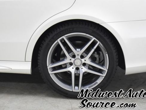 Used 2016 Mercedes-Benz E 400 4MATIC Sedan image 7