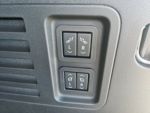 New 2026 Buick Enclave Sport Touring w/ Power Package image 13