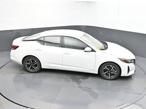 Used 2024 Nissan Sentra SV FWD image 35