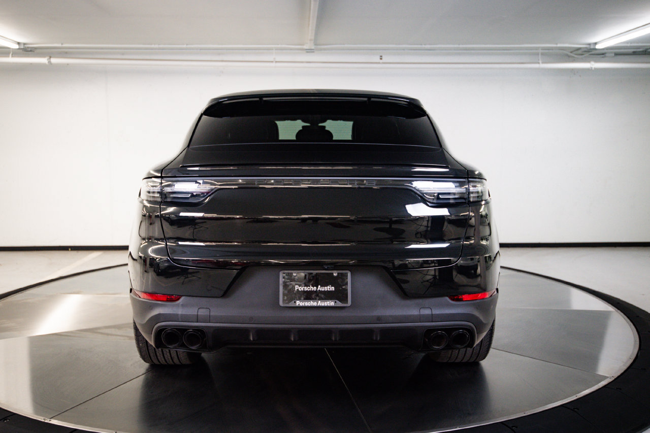 Certified 2023 Porsche Cayenne Platinum Edition AWD/4WD image 6
