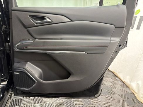 Used 2024 Chevrolet Traverse RS w/ LPO, Floor Liner Package AWD/4WD image 12