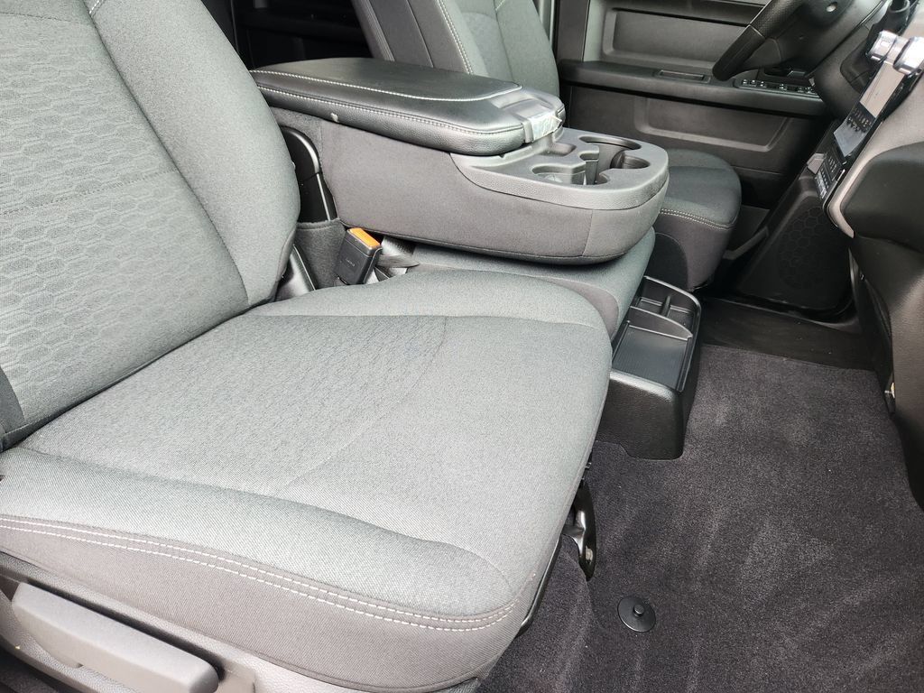 Used 2026 RAM 2500 Tradesman AWD/4WD image 14