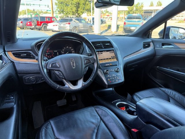 Used 2017 Lincoln MKC Select w/ Select Plus Package AWD/4WD image 17