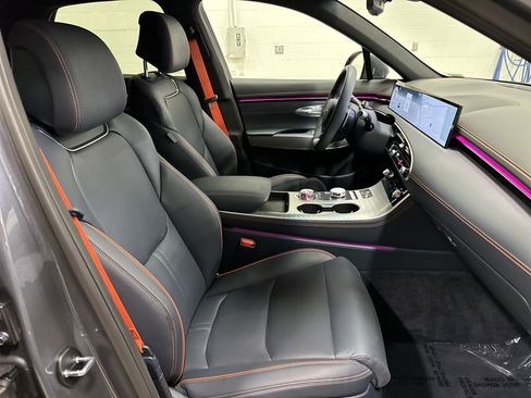 Used 2026 Genesis GV70 2.5T Sport Prestige image 33