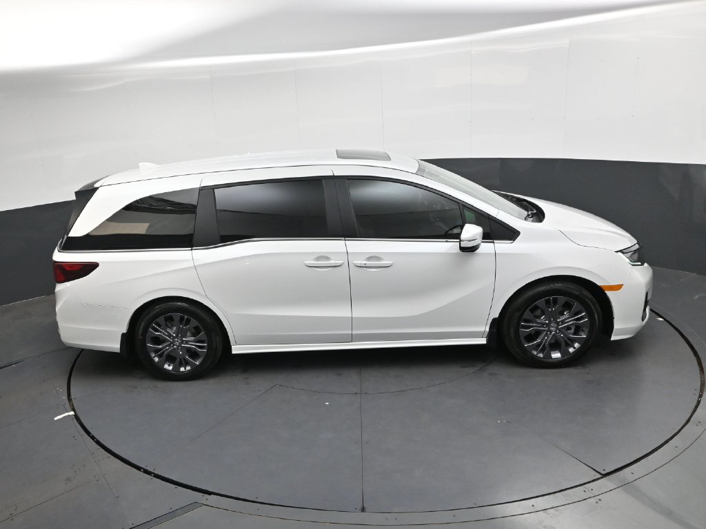 New 2027 Honda Odyssey Touring image 23