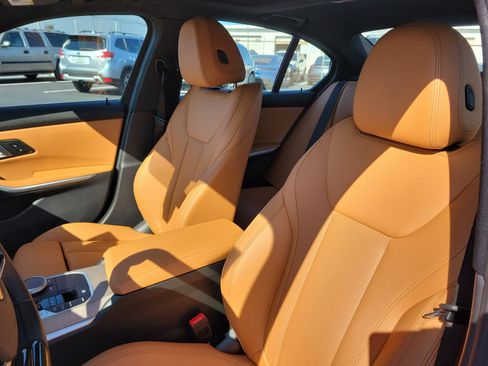 Used 2025 BMW 330i Sedan image 21