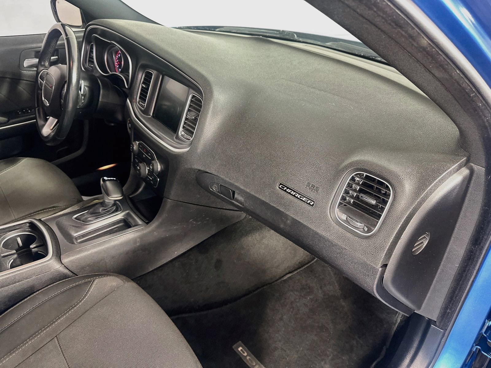 Used 2015 Dodge Charger R/T RWD image 25