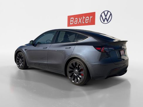 Used 2023 Tesla Model Y Performance image 13