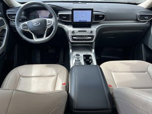 Certified 2023 Ford Explorer XLT w/ Equipment Group 202A AWD/4WD image 16