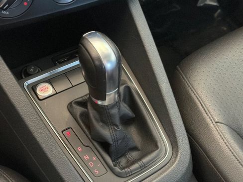 Used 2017 Volkswagen Jetta SE FWD image 21