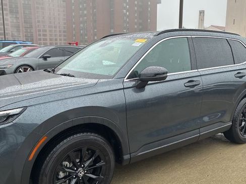 Used 2025 Honda CR-V Sport image 3