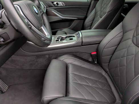 Certified 2024 BMW X5 sDrive40i w/ Premium Package image 23