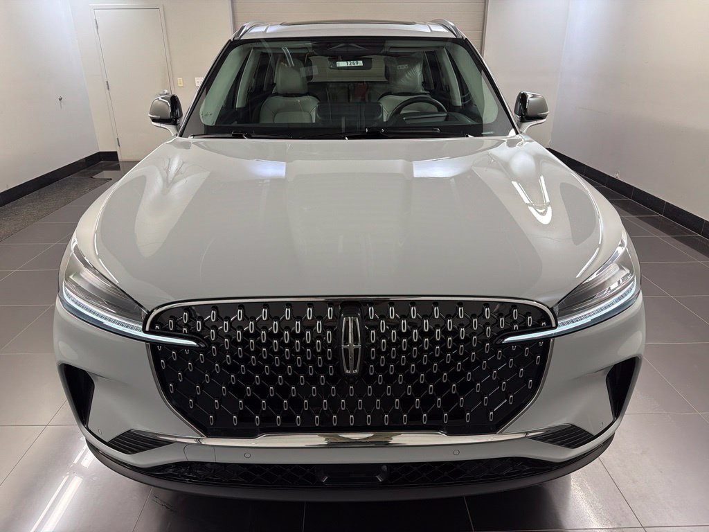 New 2027 Lincoln Aviator AWD image 2