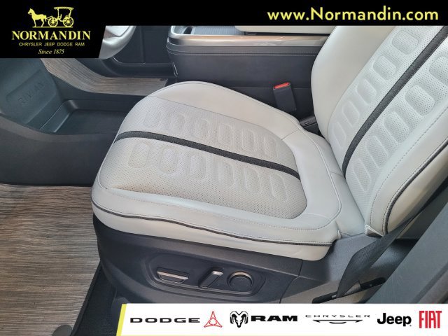 Used 2023 Rivian R1S Adventure Quad AWD/4WD image 15